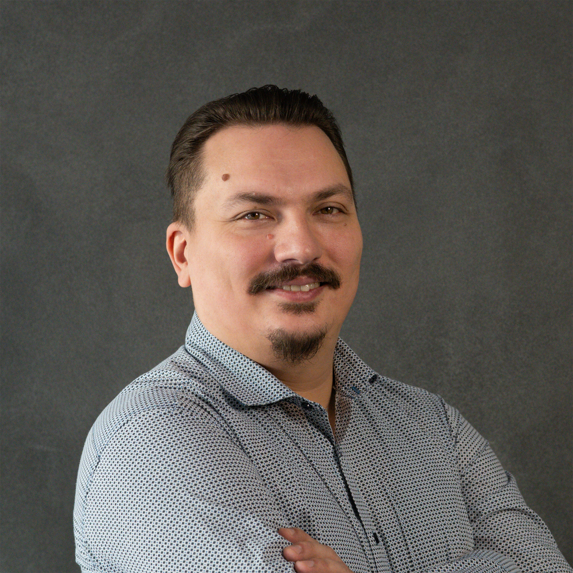 Dejan Dubaić