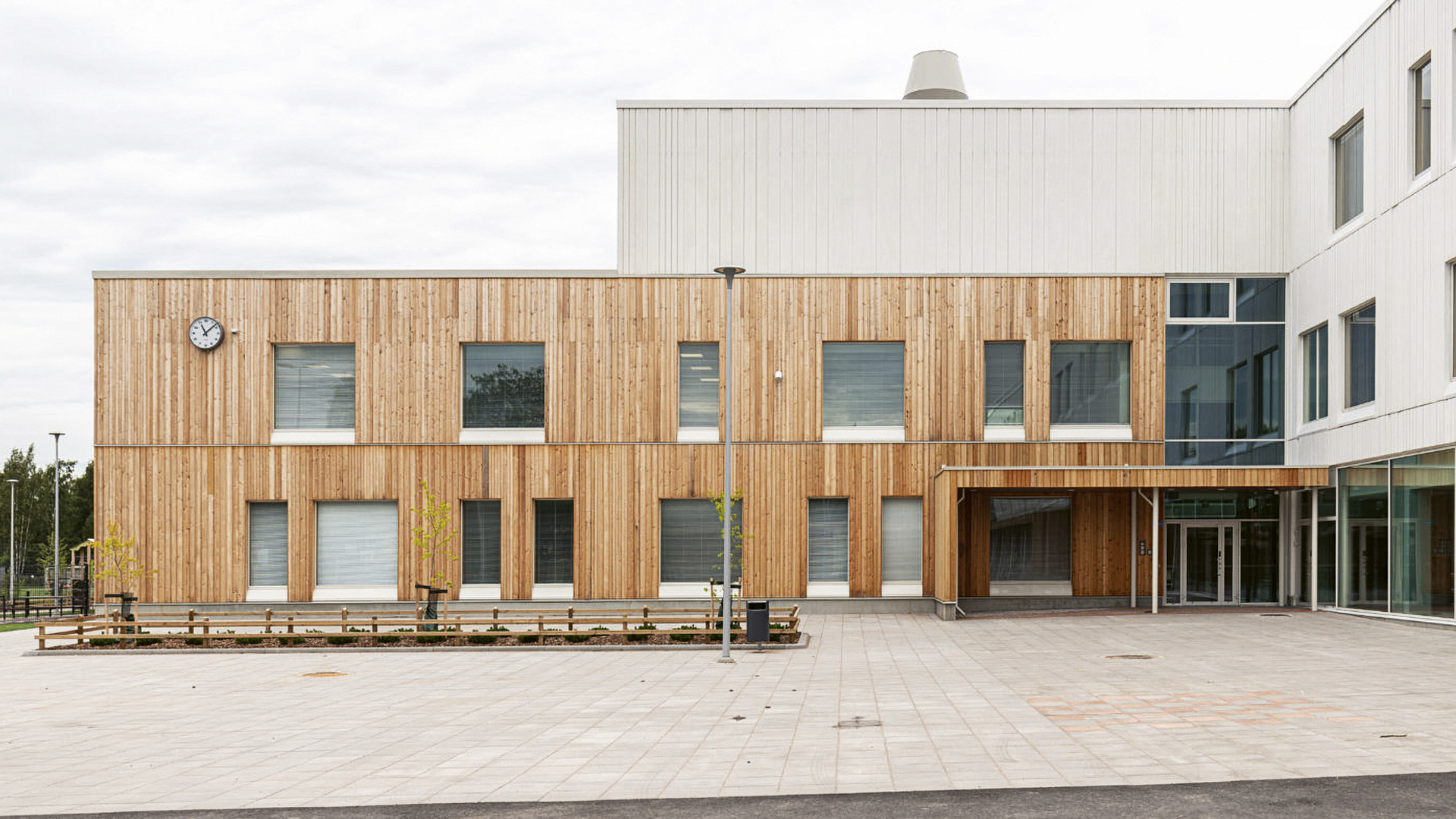 Monikko School Center
